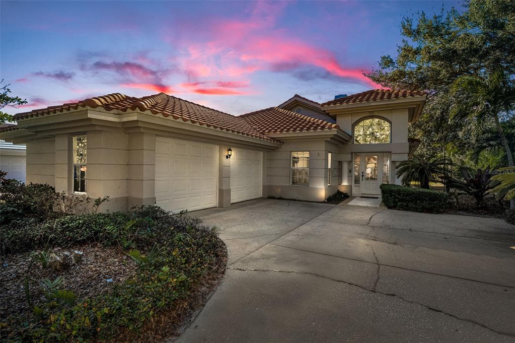 8748 LAUREL DRIVE N PINELLAS PARK, FL 33782