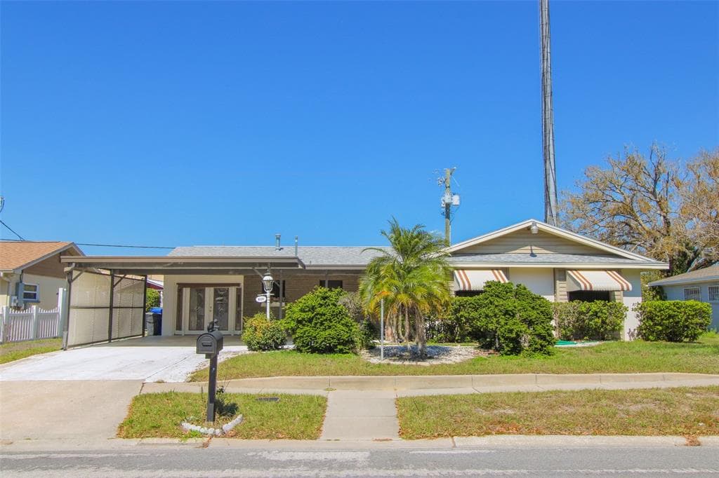 806 GREENBRIAR DRIVE BRANDON, FL 33511