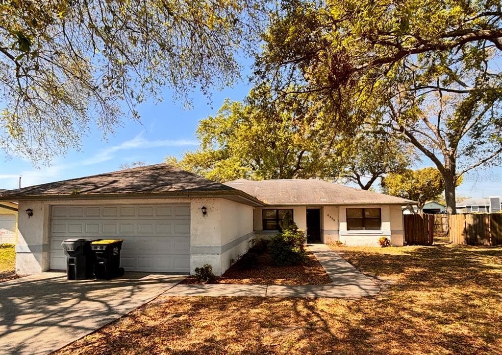 6335 TOCOBEGA COURT LAKELAND, FL 33813