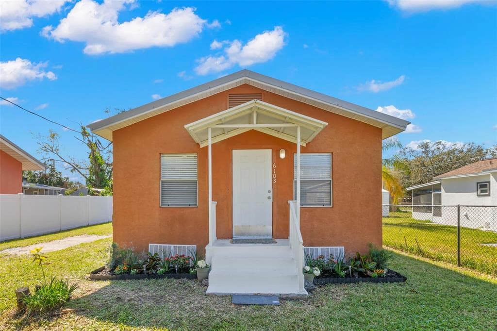 6103 ANNA AVENUE GIBSONTON, FL 33534