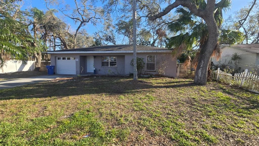 1826 2ND AVENUE E BRADENTON, FL 34208