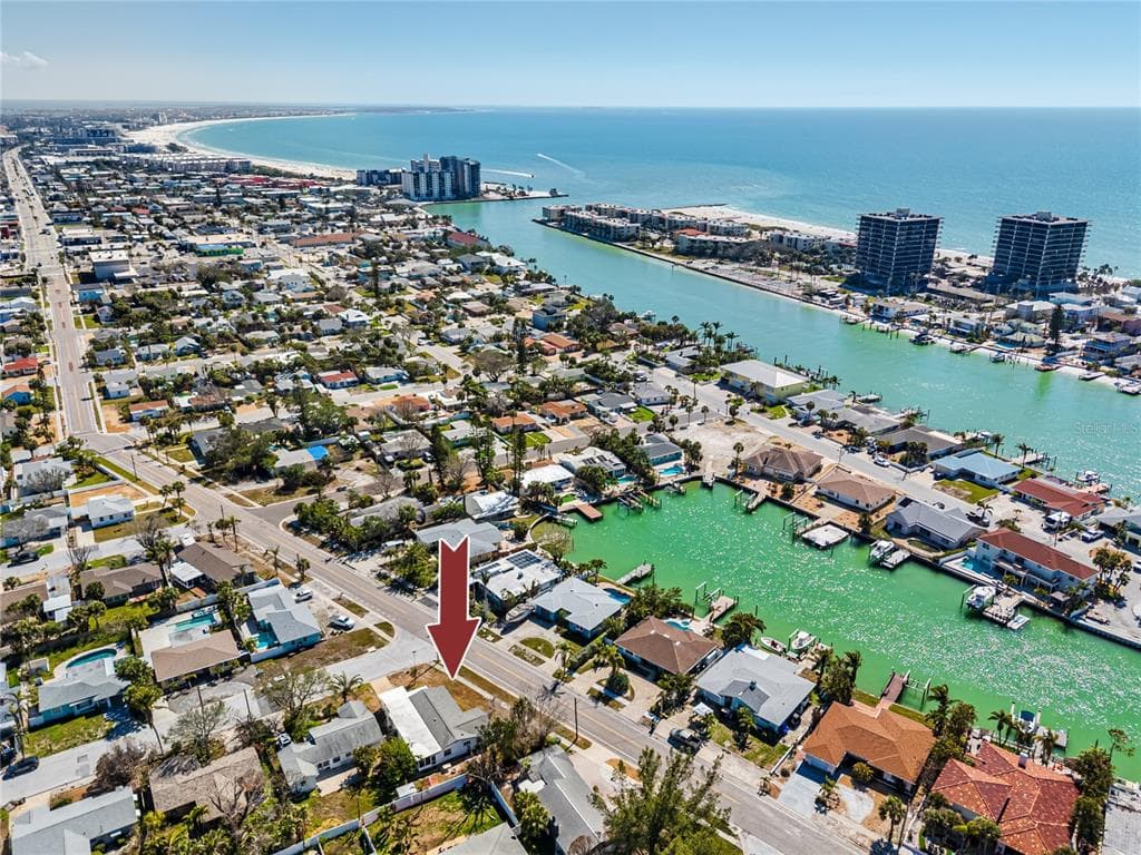 479 80TH WAY ST PETE BEACH, FL 33706