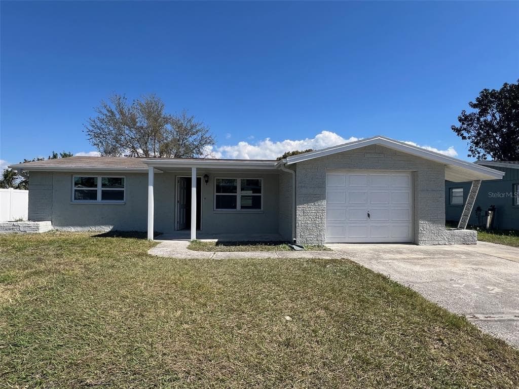 2016 ESSEX DRIVE HOLIDAY, FL 34691