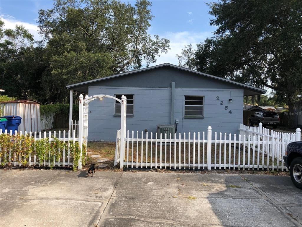 2254 19TH AVENUE SW LARGO, FL 33774