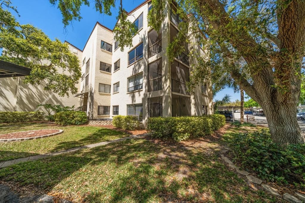 700 STARKEY ROAD UNIT 1111