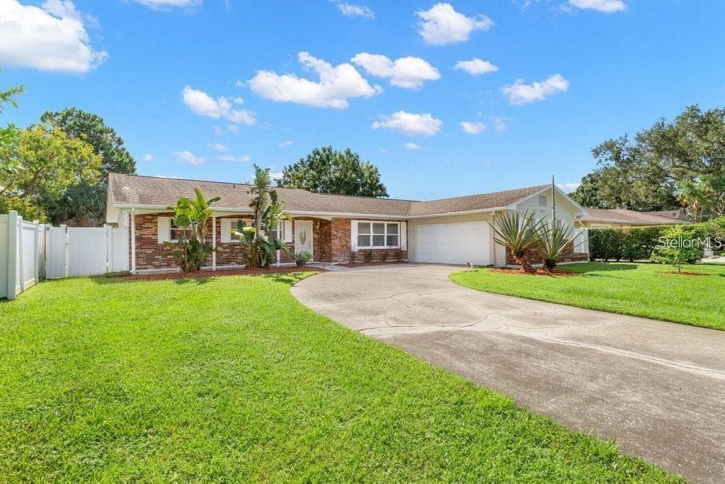3921 W EDEN ROC CIRCLE TAMPA, FL 33634