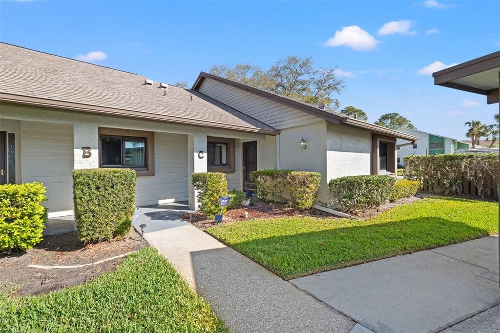 2576 LAURELWOOD DRIVE UNIT 13C CLEARWATER, FL 33763