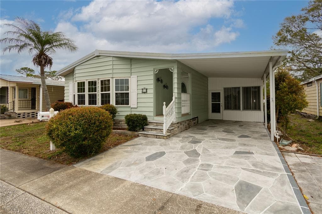 1001 STARKEY ROAD UNIT 82 LARGO, FL 33771