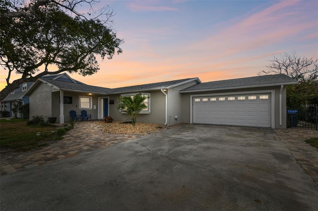 8448 FLAGSTONE DRIVE