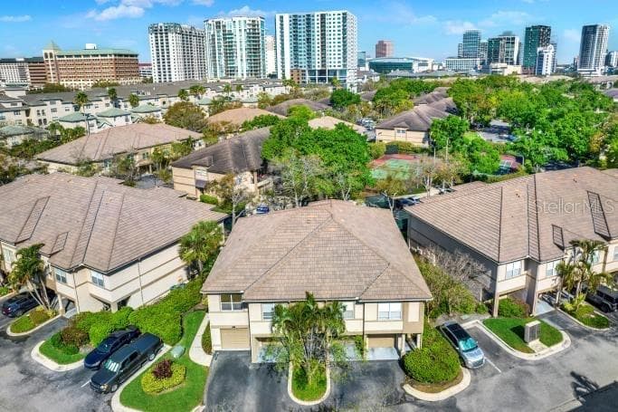 914 NORMANDY TRACE RD TAMPA, FL 33602