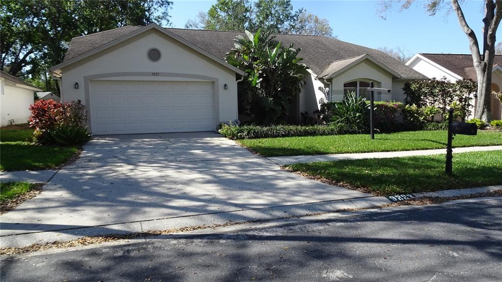 9223 ROCKROSE DRIVE TAMPA, FL 33647