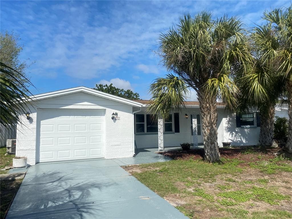 5253 FALCON DRIVE HOLIDAY, FL 34690