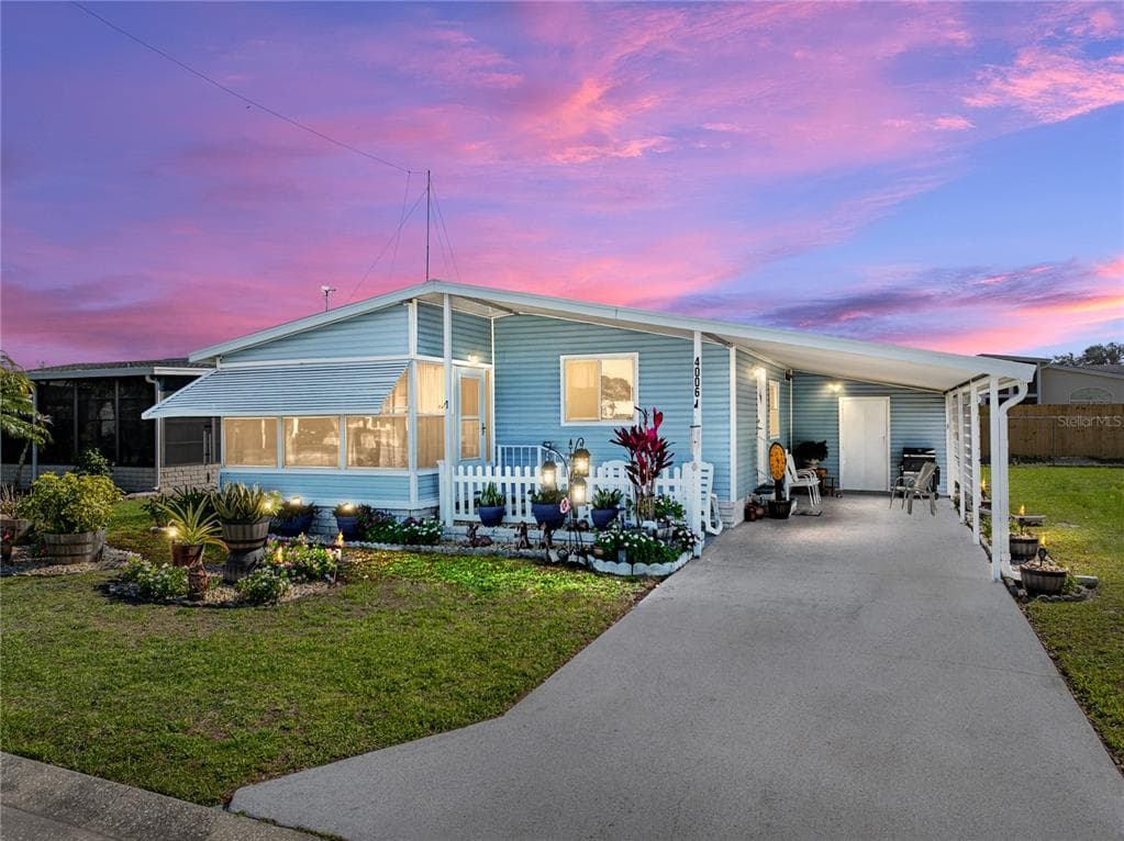 4006 WILLIAM HUME DRIVE ZEPHYRHILLS, FL 33541