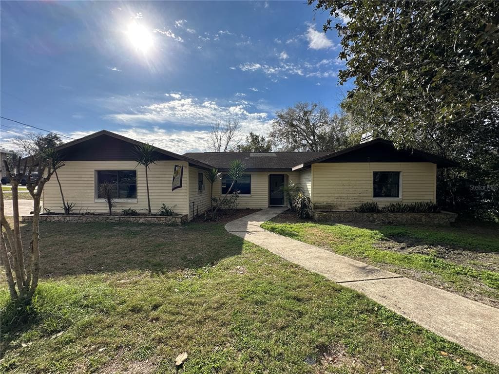 8720 E ABERDEEN PLACE INVERNESS, FL 34450