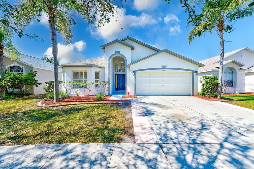 12821 LAKE VISTA DRIVE GIBSONTON, FL 33534