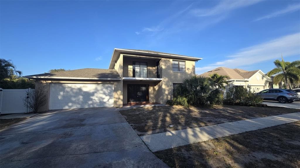 624 BAYNARD DRIVE TARPON SPRINGS, FL 34689