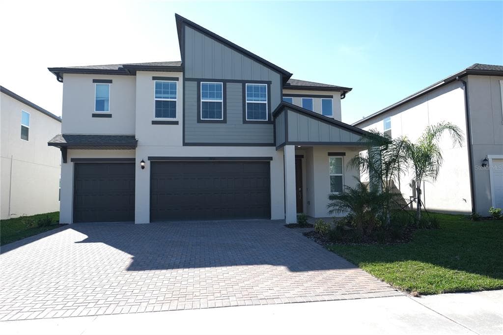 18201 SERENE LAKE LOOP LUTZ, FL 33548