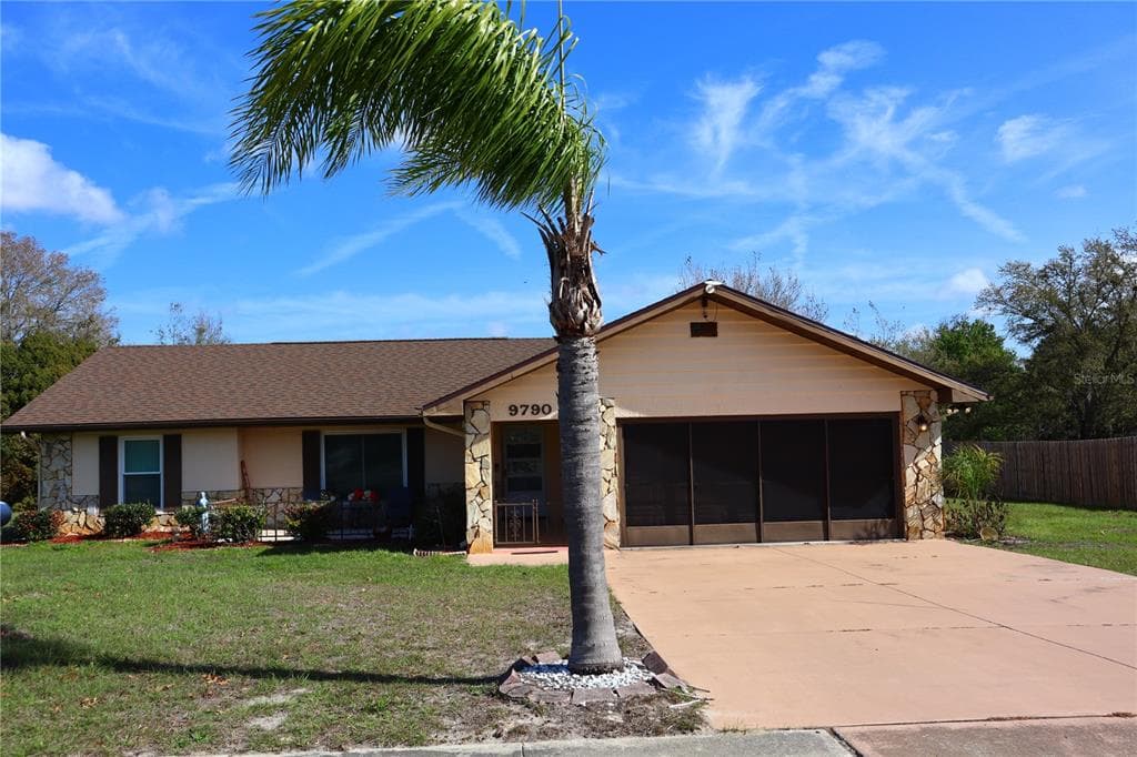 9790 BAYSIDE COURT SPRING HILL, FL 34608