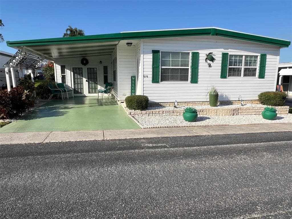 575 QUEEN PALM STREET LARGO, FL 33778