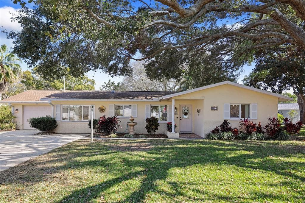 1549 SAN CHRISTOPHER DRIVE DUNEDIN, FL 34698