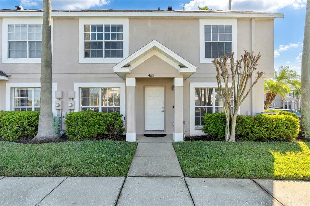 403 KENSINGTON LAKE CIRCLE BRANDON, FL 33511