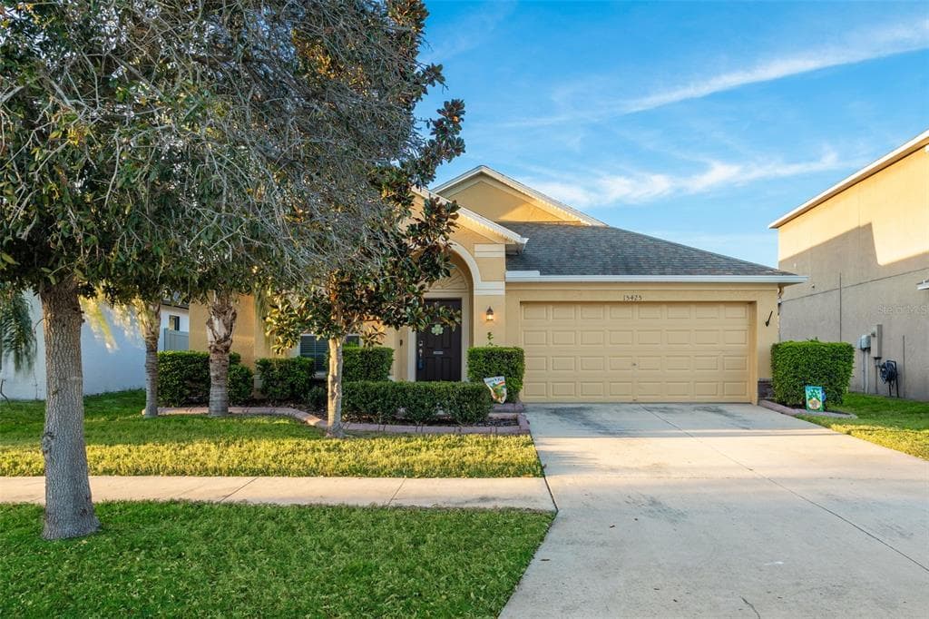 15425 LONG CYPRESS DRIVE RUSKIN, FL 33573