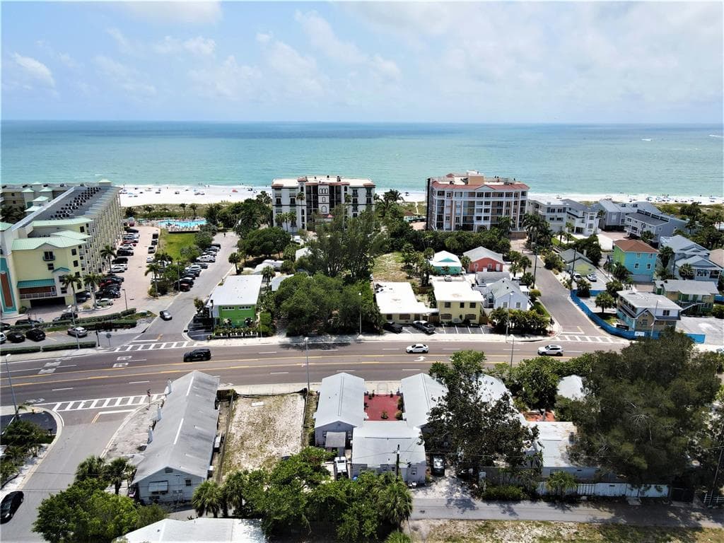 12127 GULF BOULEVARD UNIT 6 TREASURE ISLAND, FL 33706