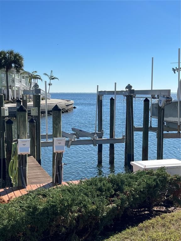 0 BEACH DRIVE SE UNIT 77SS ST PETERSBURG, FL 33705