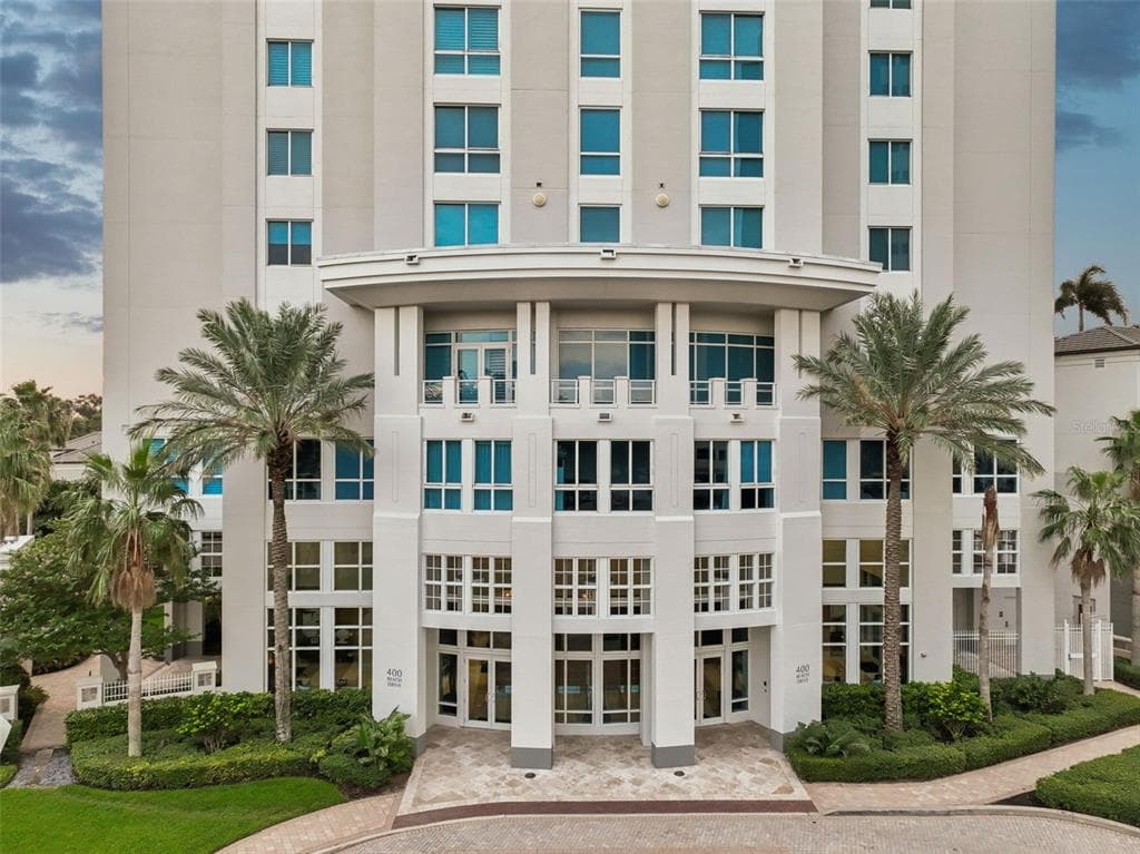 400 BEACH DRIVE NE UNIT 1202 ST PETERSBURG, FL 33701