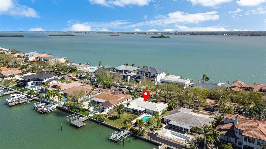 684 HARBOR ISLAND