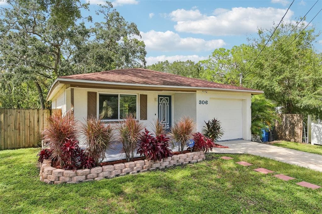 306 CHESTNUT STREET OLDSMAR, FL 34677