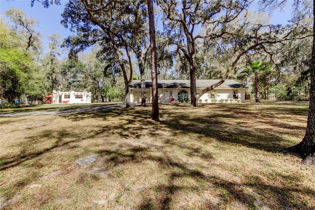 9114 CR 647A BUSHNELL, FL 33513