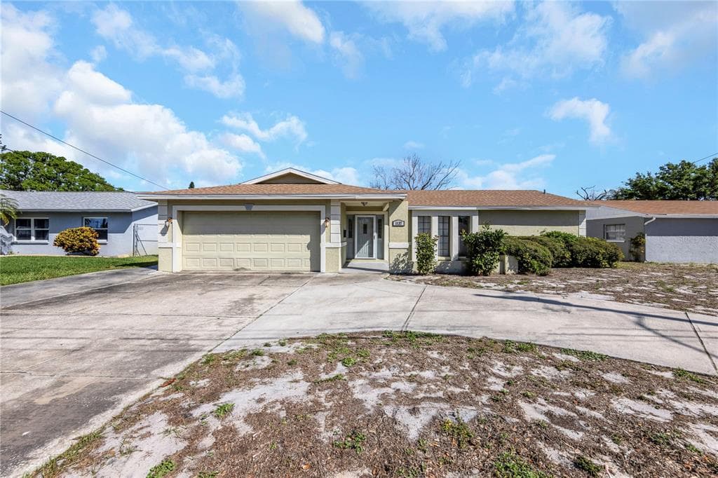 1137 54TH AVENUE S ST PETERSBURG, FL 33705