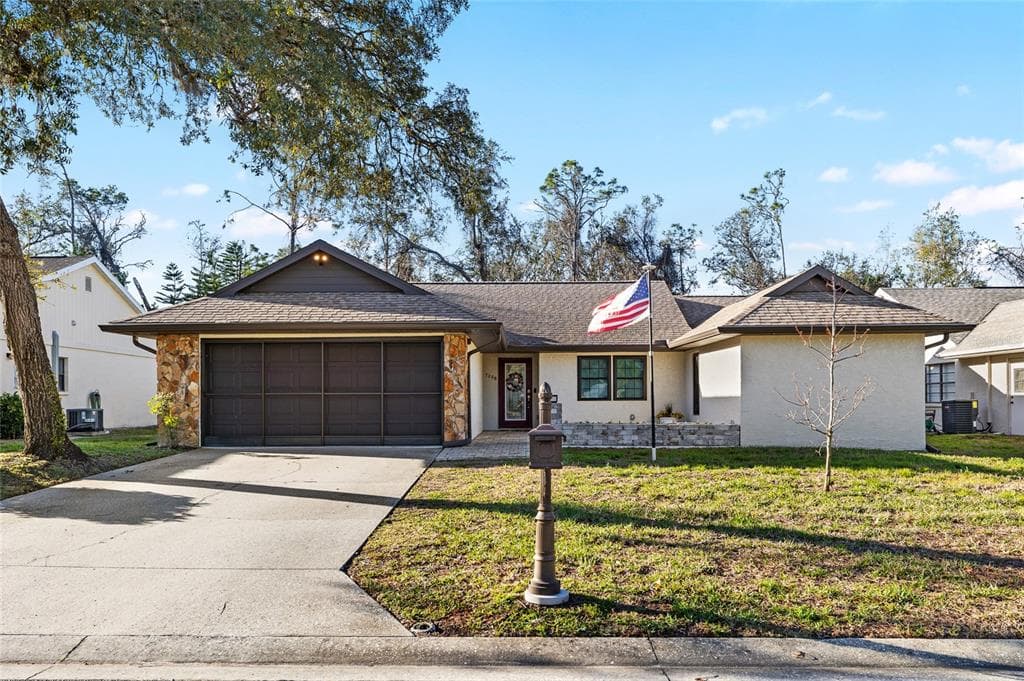 7208 BALTUSROL DRIVE NEW PORT RICHEY, FL 34654