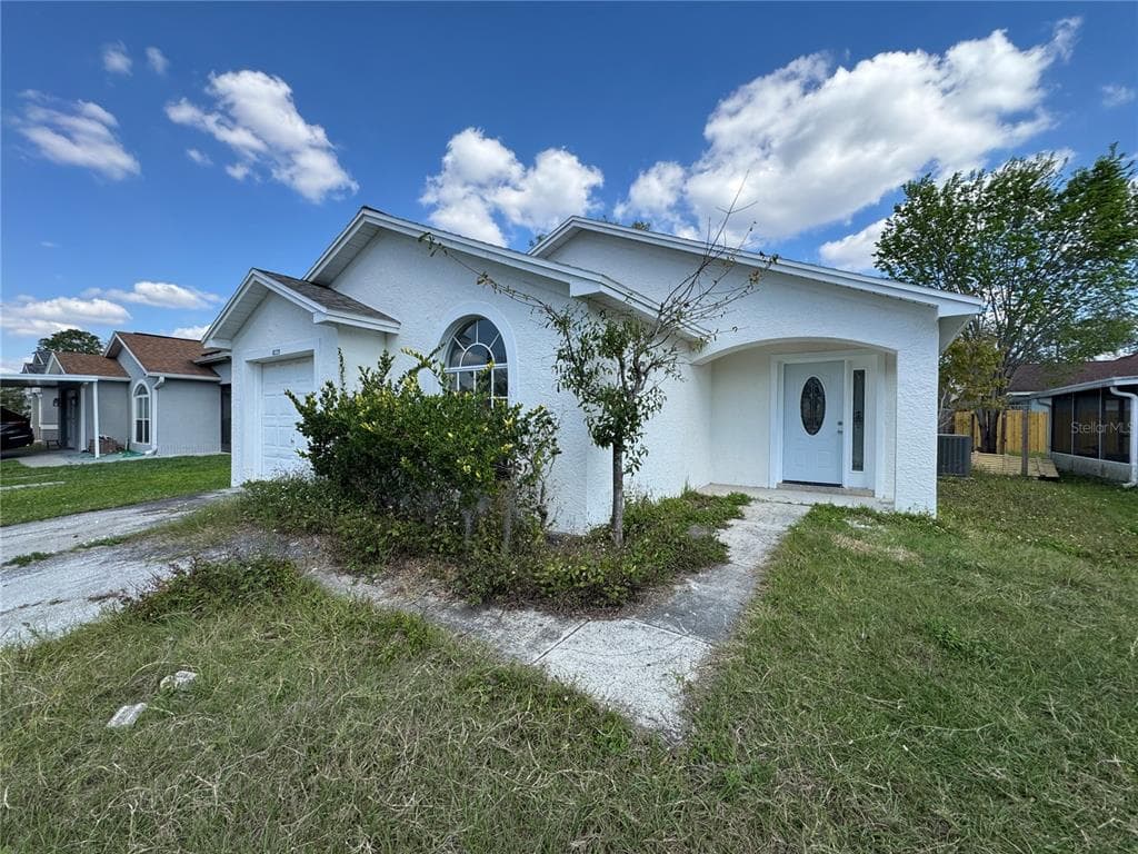 8229 RIVERBOAT DRIVE TAMPA, FL 33637
