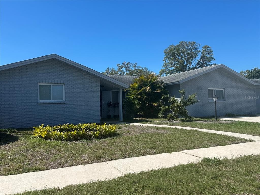 914 S BETTY LANE CLEARWATER, FL 33756