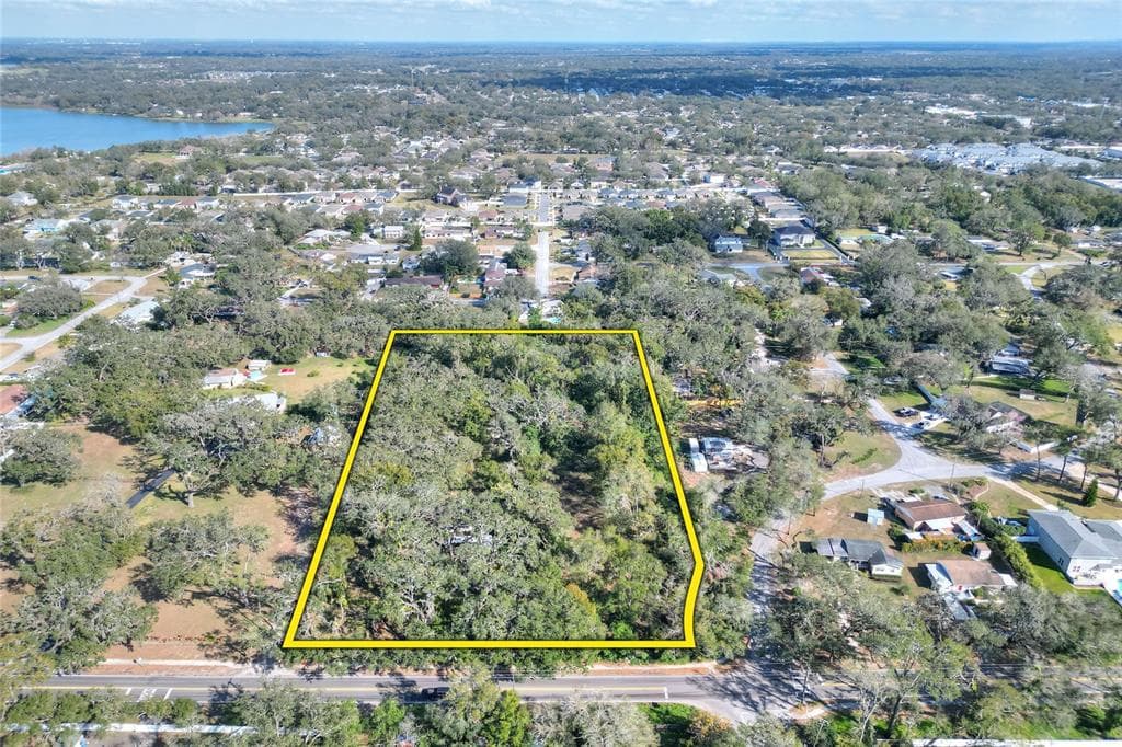 505 SEFFNER VALRICO ROAD VALRICO, FL 33594