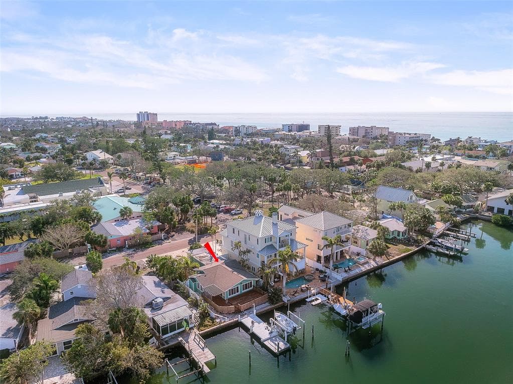 300 16TH AVENUE INDIAN ROCKS BEACH, FL 33785