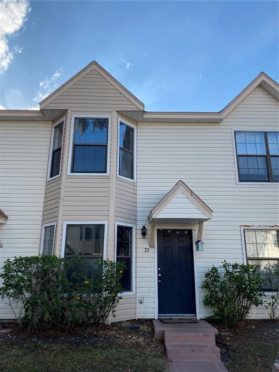 2302 MAKI ROAD UNIT 73 PLANT CITY, FL 33563