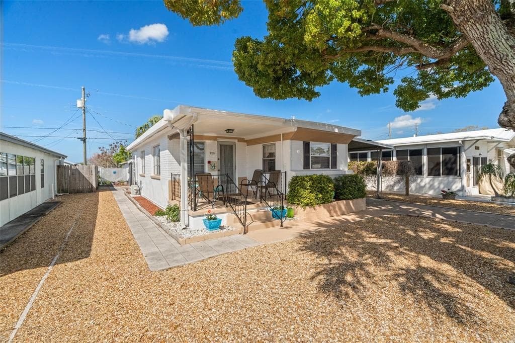 2129 KEPNER DRIVE HOLIDAY, FL 34691