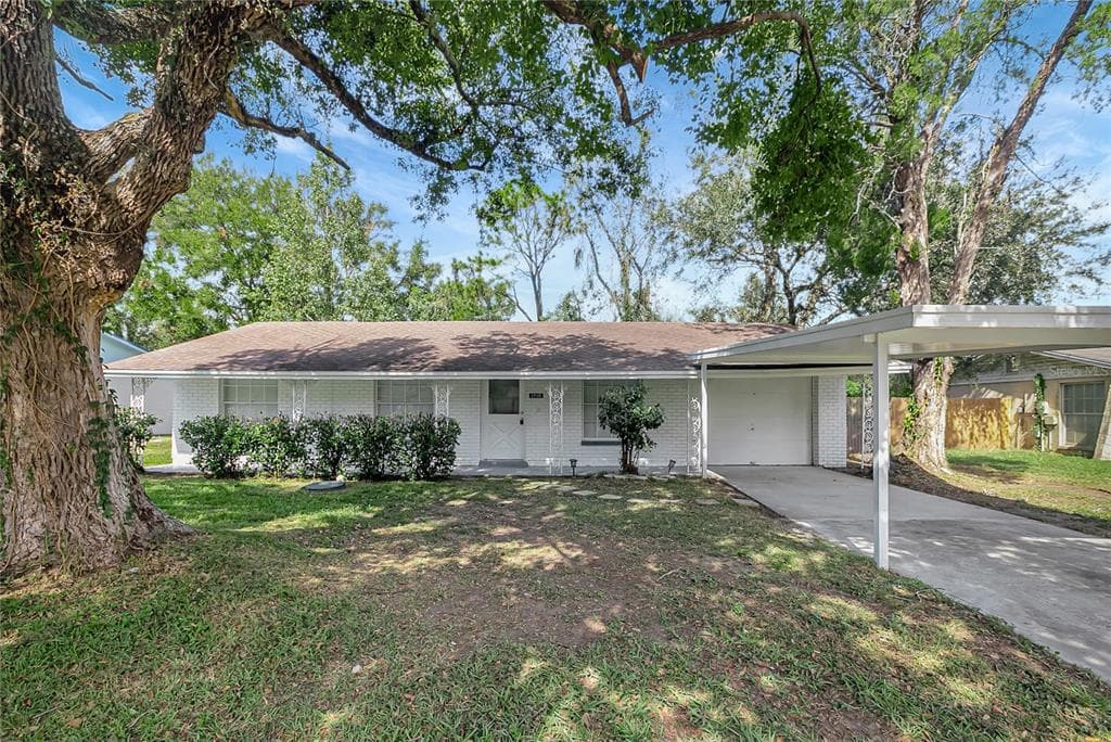 1718 ELISE MARIE DRIVE SEFFNER, FL 33584