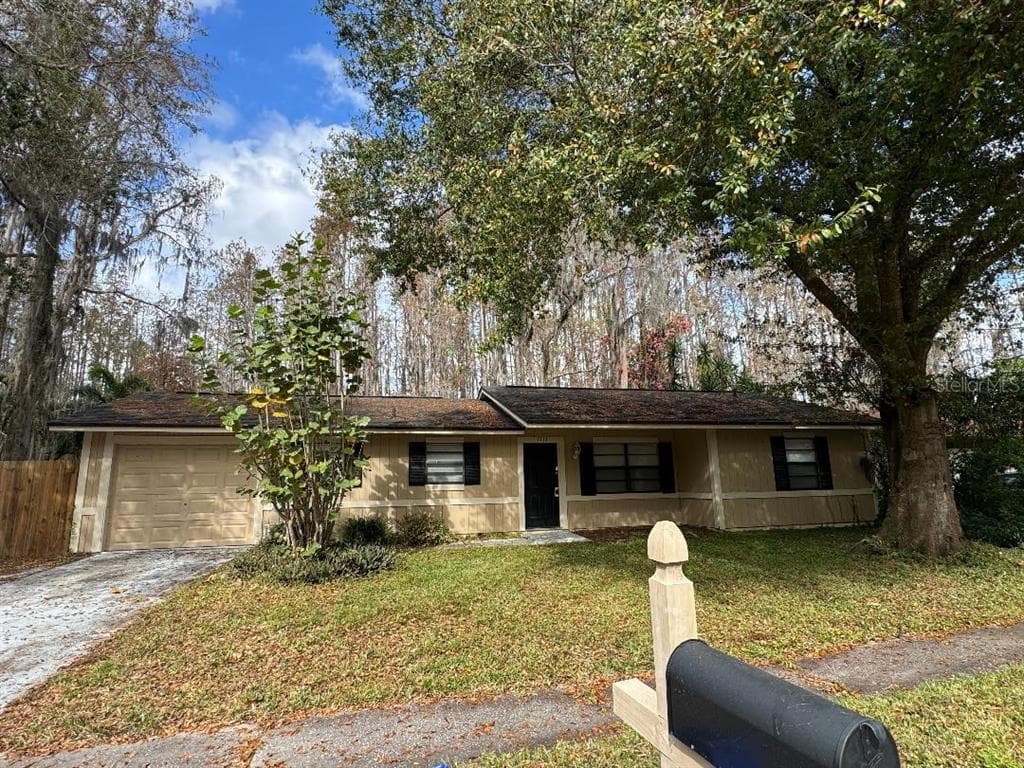 1211 FOXWOOD DRIVE LUTZ, FL 33549