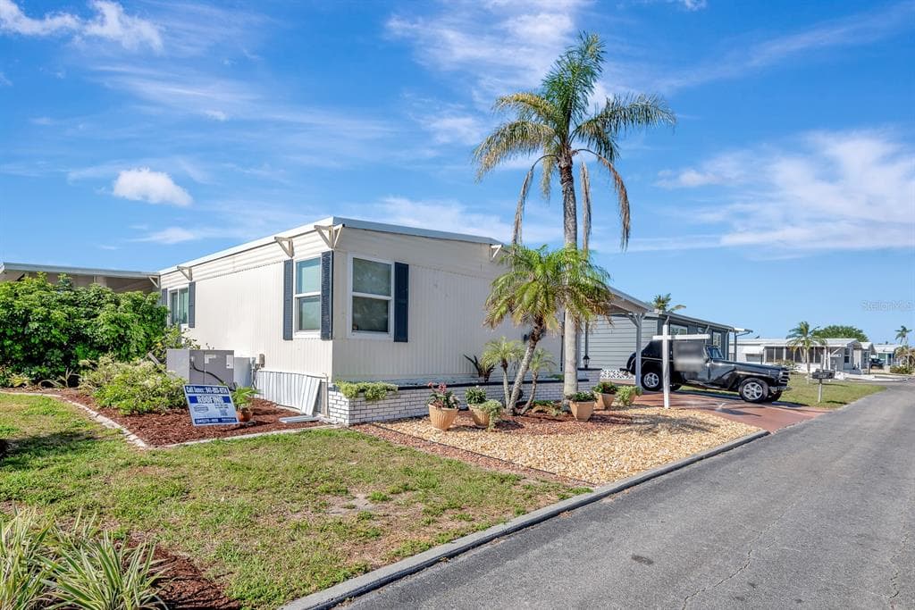 845 JOLANDA CIRCLE