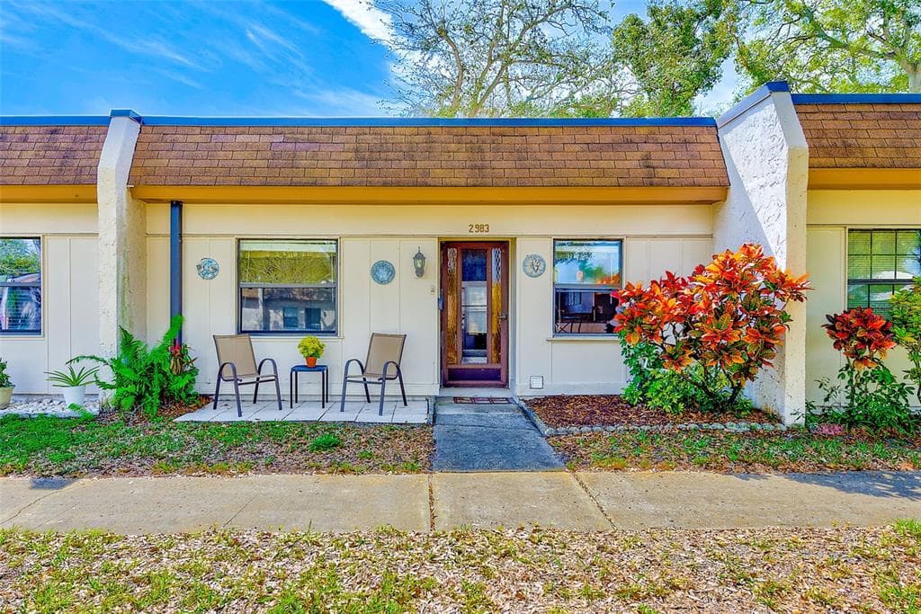 2983 FLINT DRIVE S CLEARWATER, FL 33759