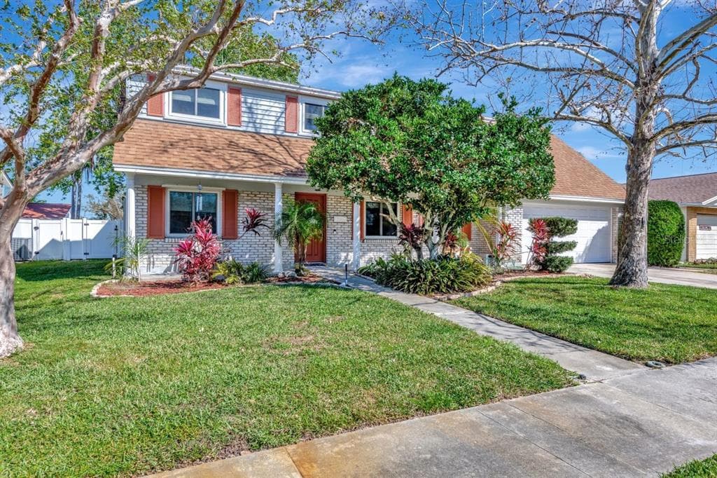4711 TRAVERTINE DRIVE TAMPA, FL 33615