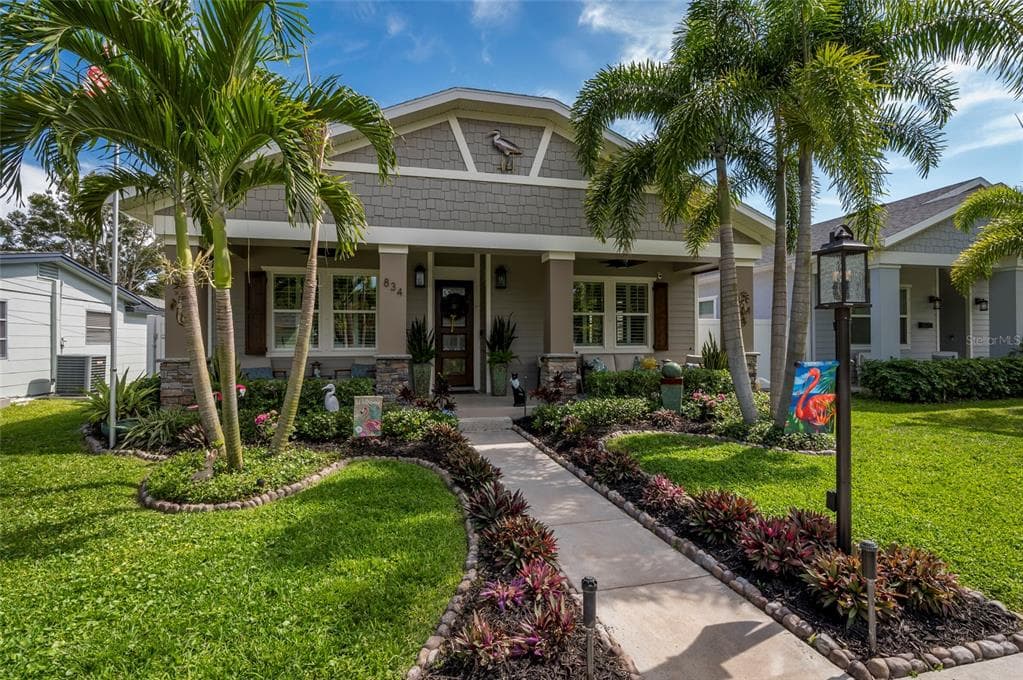 834 51ST AVENUE N ST PETERSBURG, FL 33703
