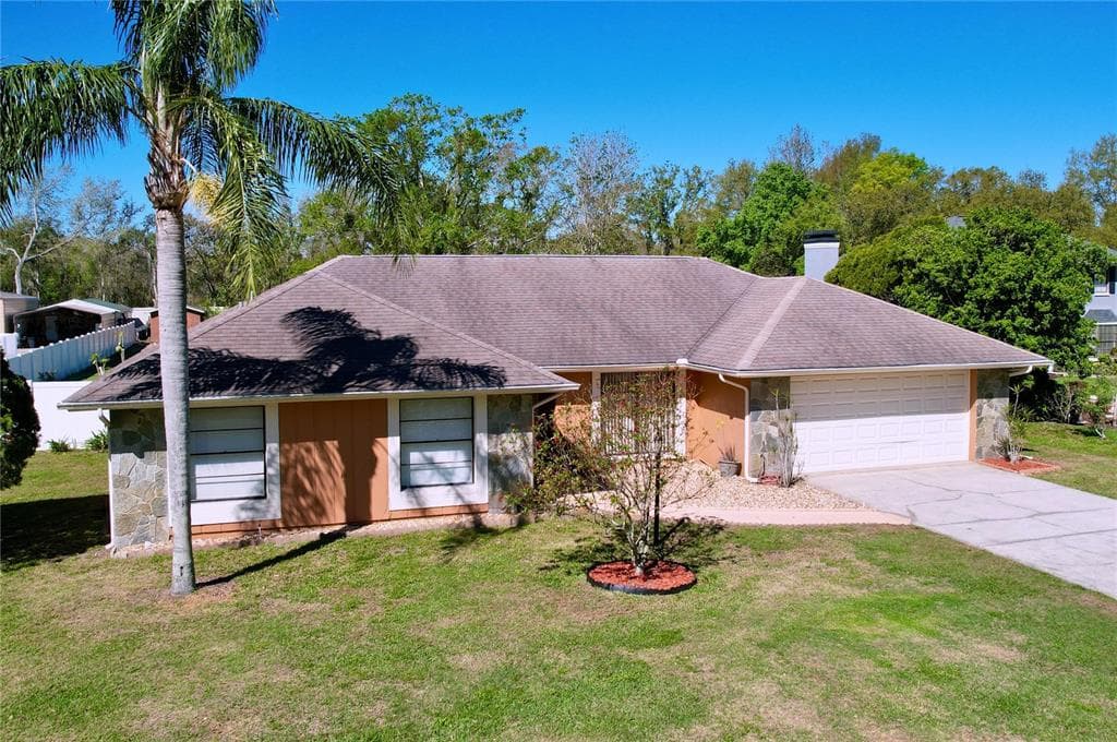 17010 ASPEN MEADOWS DRIVE LUTZ, FL 33548