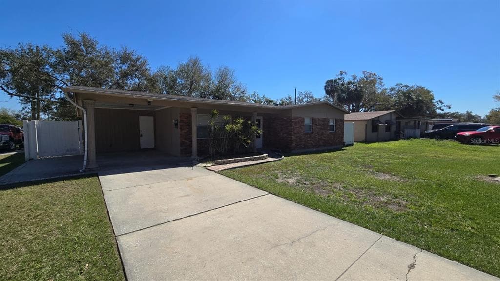 5625 GATEWAY DRIVE TAMPA, FL 33615
