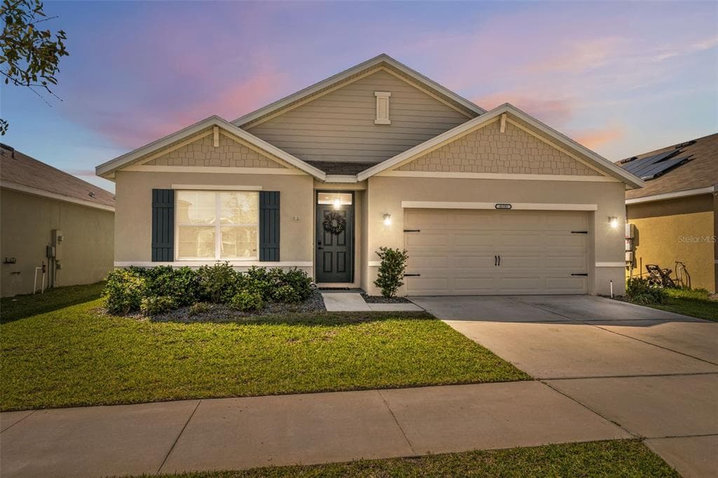 35592 STELLA VAST DRIVE ZEPHYRHILLS, FL 33541