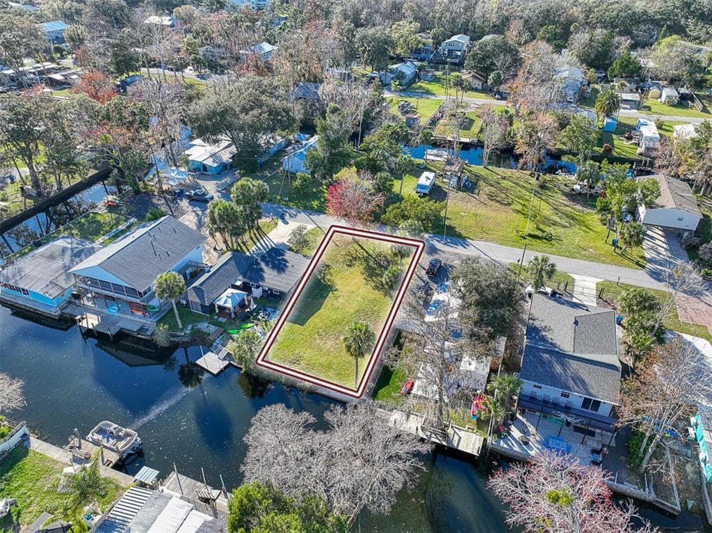 7250 COVENTRY COURT WEEKI WACHEE, FL 34607